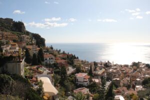 Find weed in Taormina