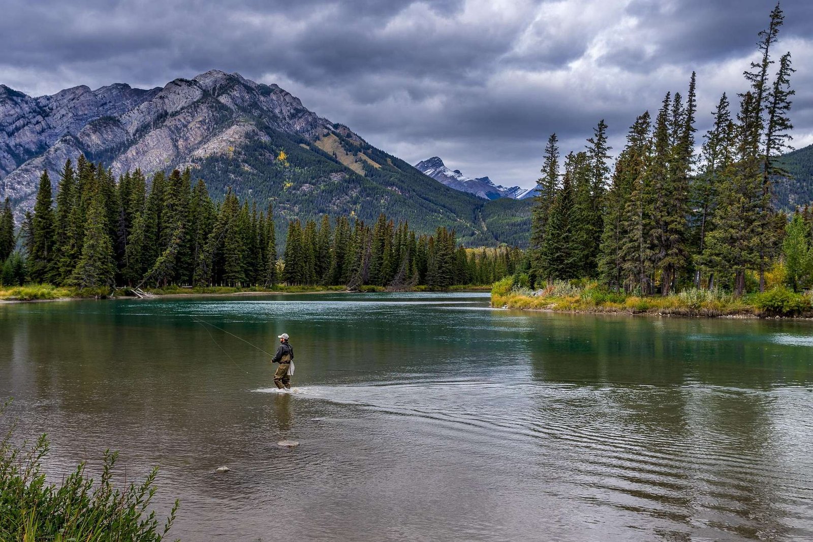 A Cannabis Travel Guide For Stoners To Find Weed in Banff