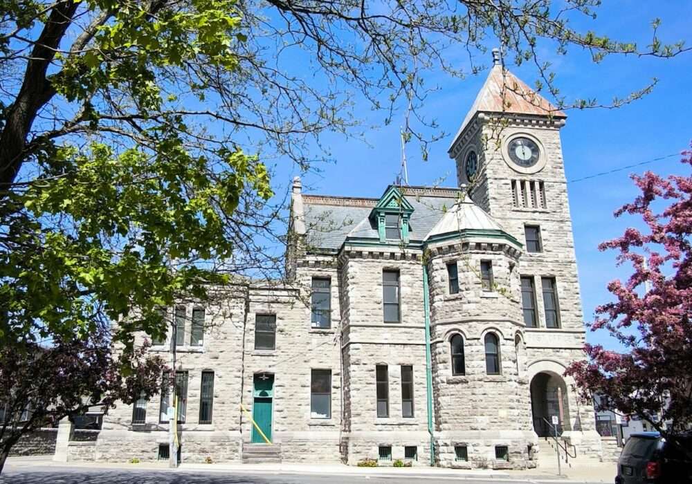 A Cannabis Travel Guide For Stoners To Find Weed in Brantford