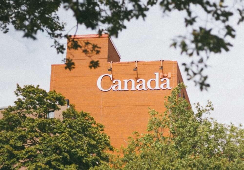 A Cannabis Travel Guide For Stoners To Find Weed in Cambridge
