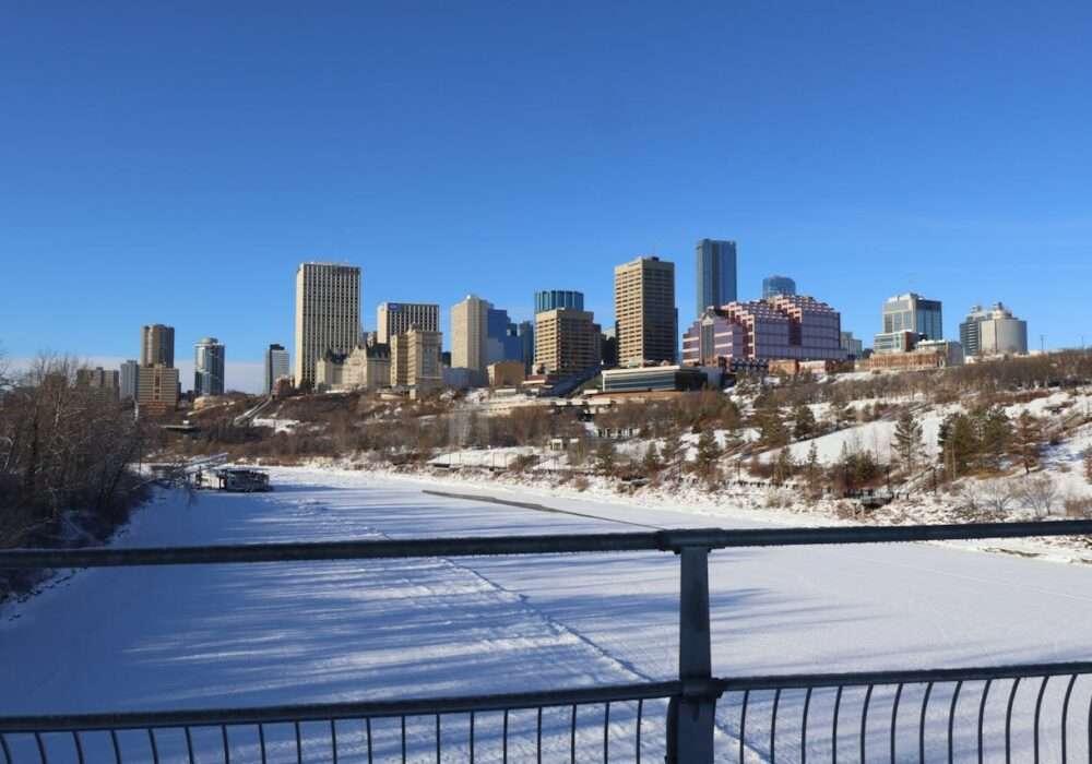 A Cannabis Travel Guide For Stoners To Find Weed in Edmonton