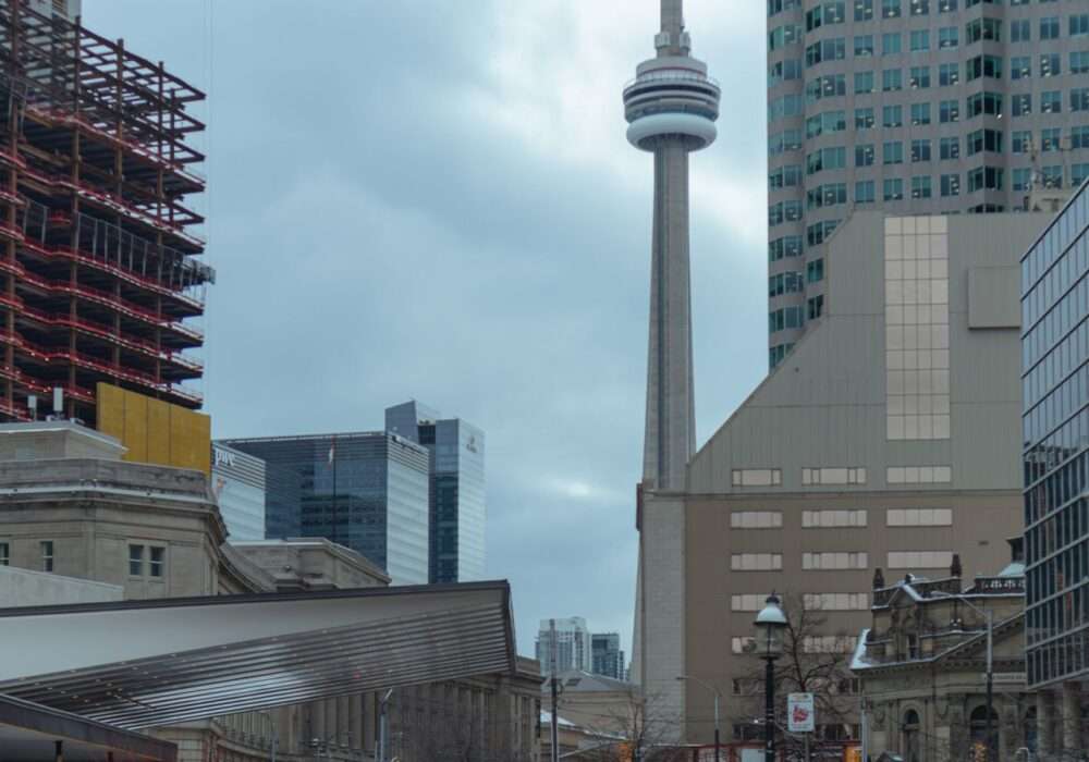 A Cannabis Travel Guide For Stoners To Find Weed in Toronto